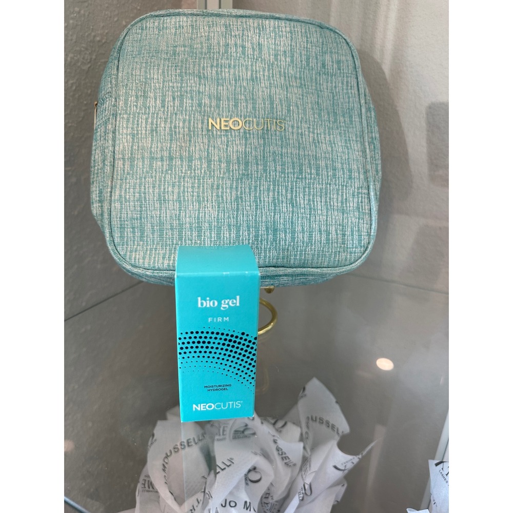 Neocutis Bio Gel Firm Moisturizing‎ Hydrogel 15ml with Teal Travel Pouch Set